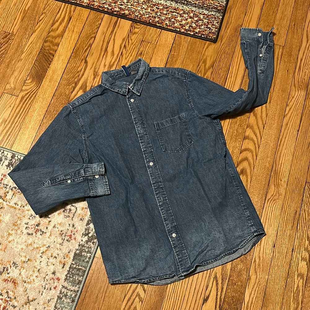 Men’s H&M Denim Button Down Shirt